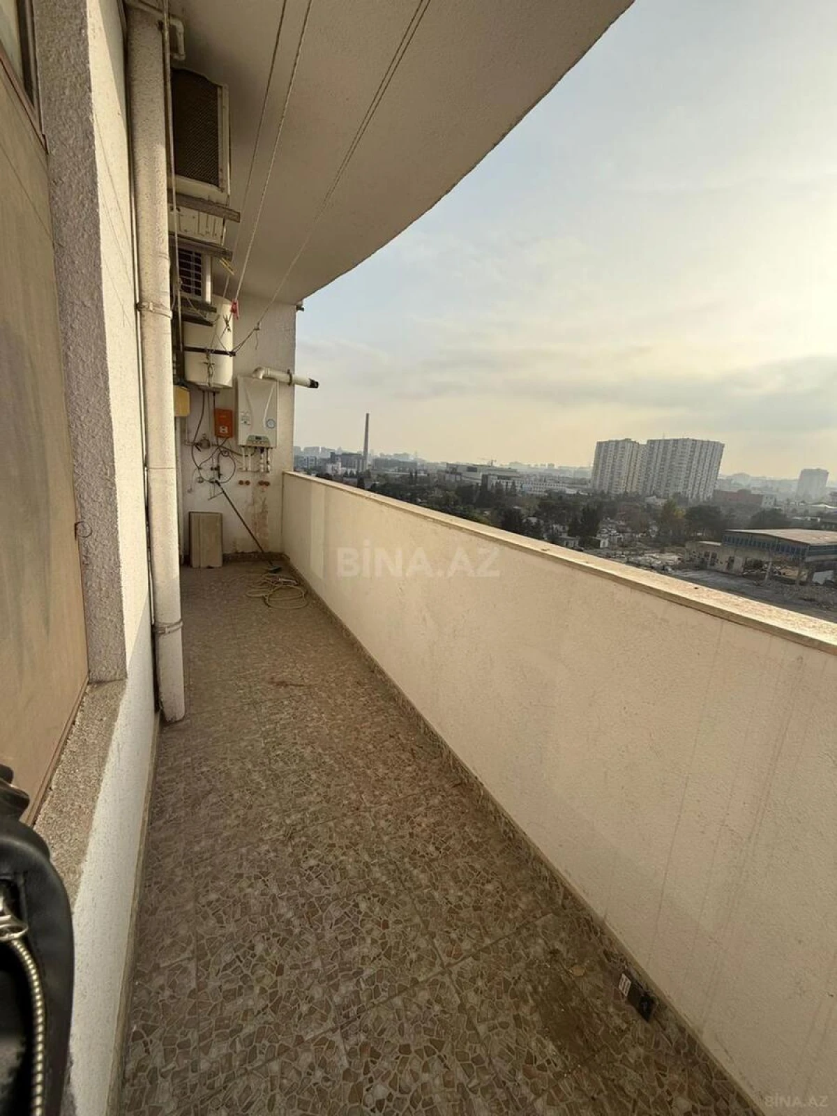 Satılır 2 otaqlı mənzil 62 m²