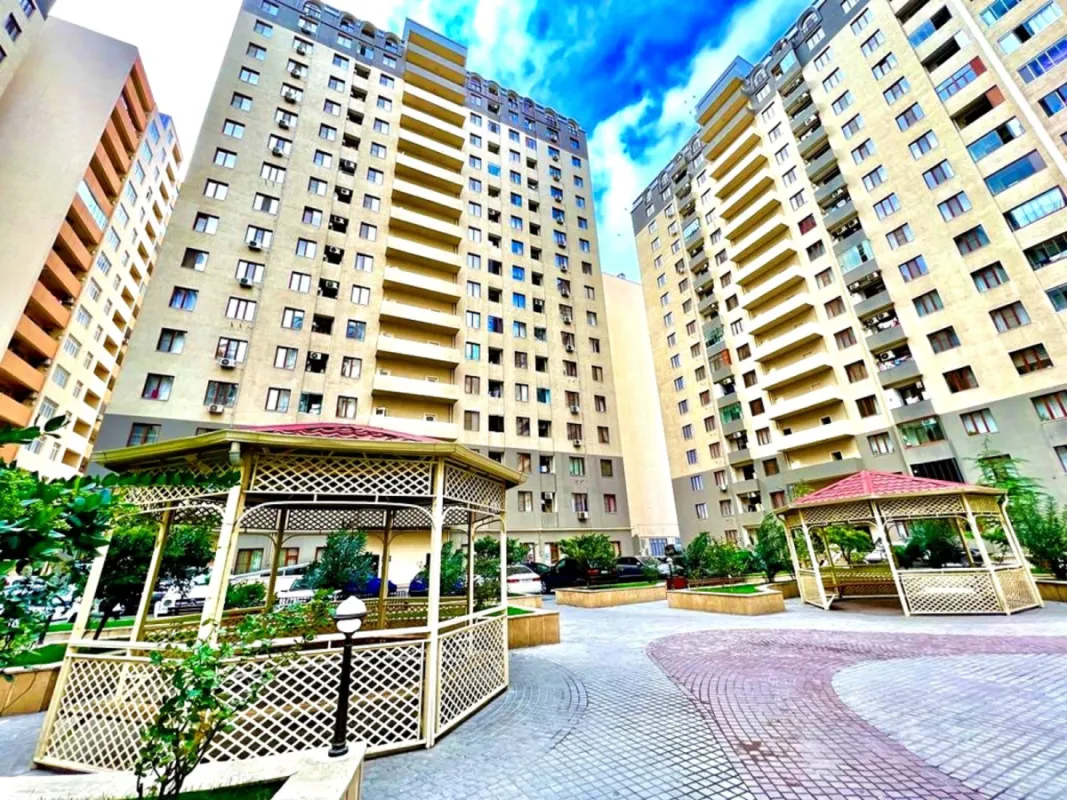 Satılır 3 otaqlı mənzil 110 m²