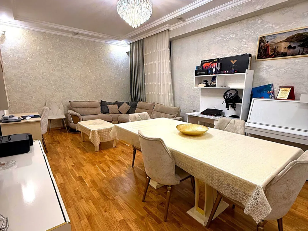 Satılır 3 otaqlı mənzil 110 m²