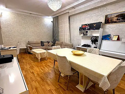 Satılır 3 otaqlı mənzil 110 m²
