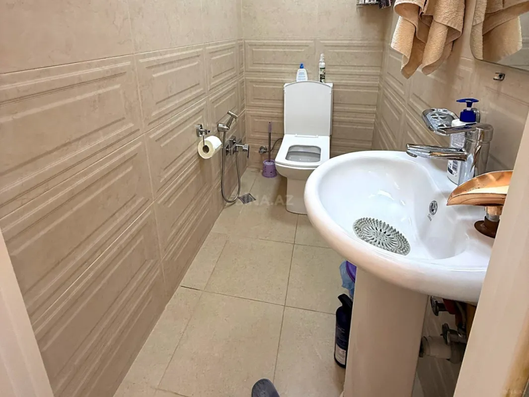 Satılır 3 otaqlı mənzil 110 m²
