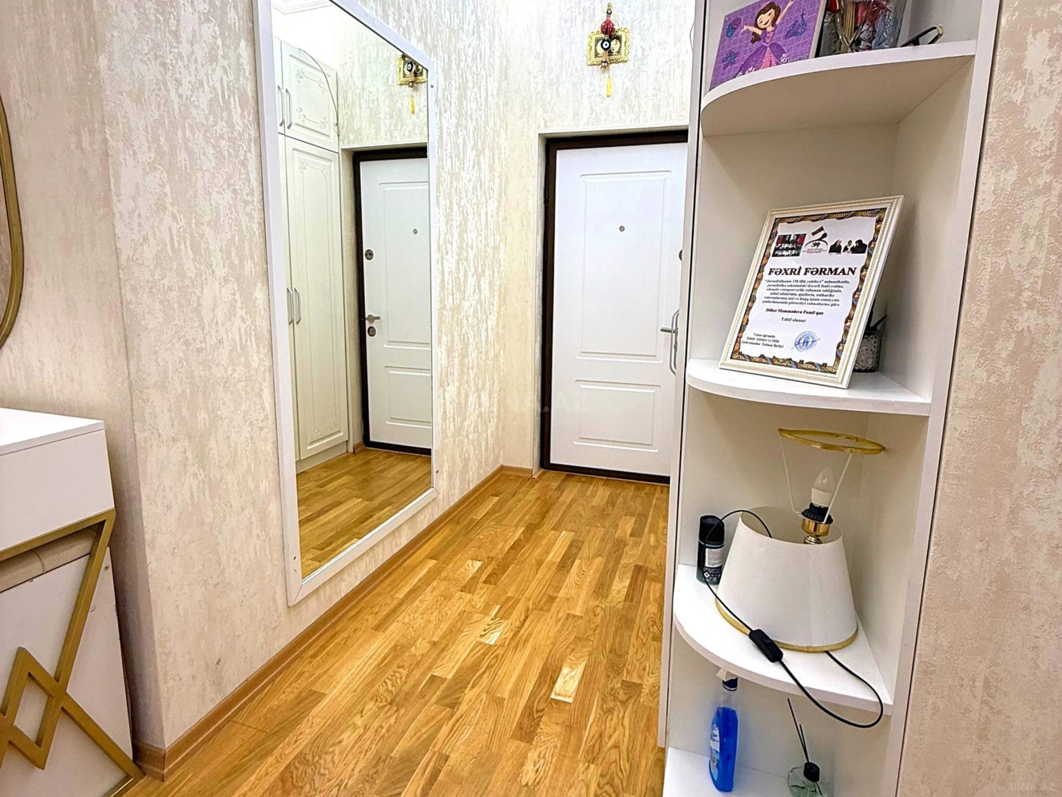 Satılır 3 otaqlı mənzil 110 m²