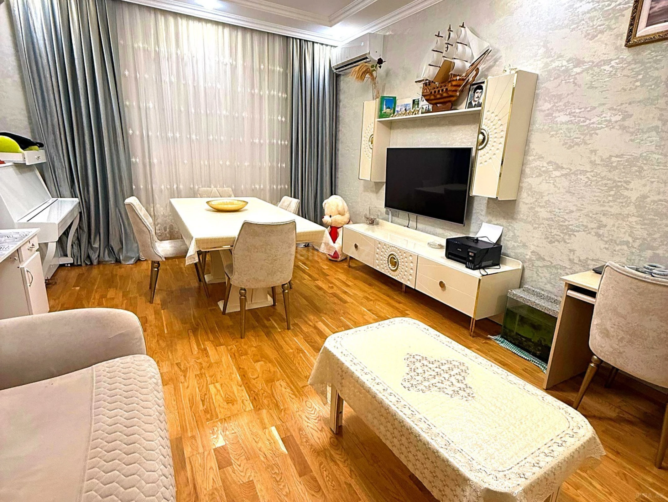 Satılır 3 otaqlı mənzil 110 m²