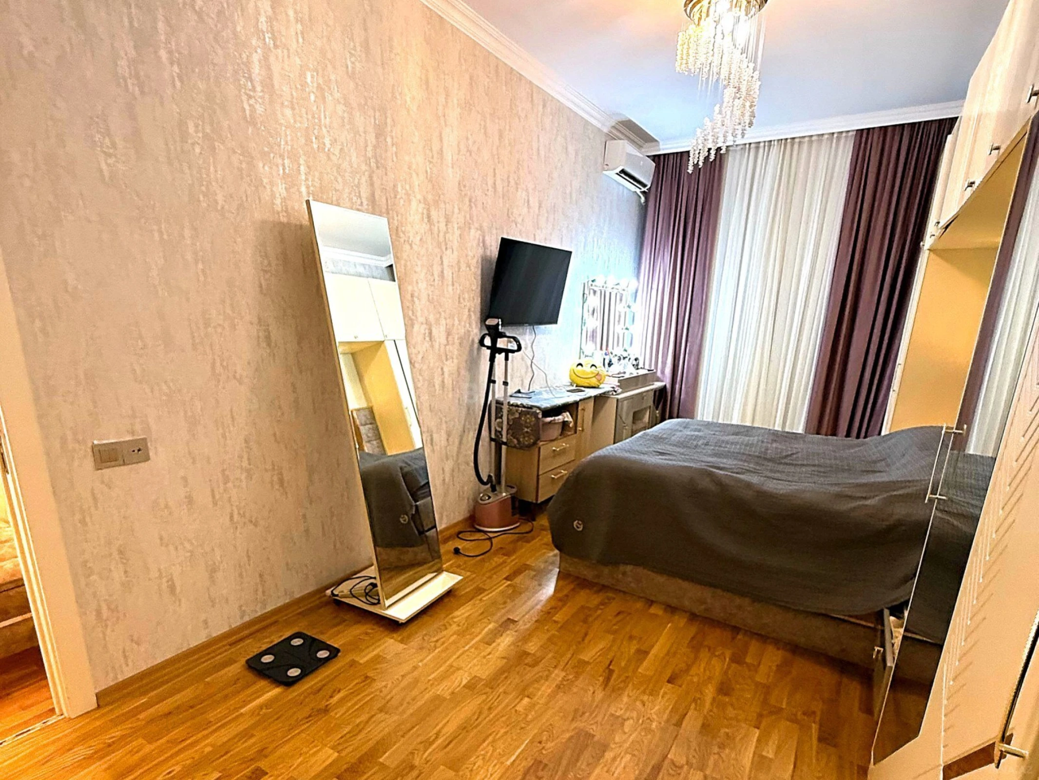 Satılır 3 otaqlı mənzil 110 m²