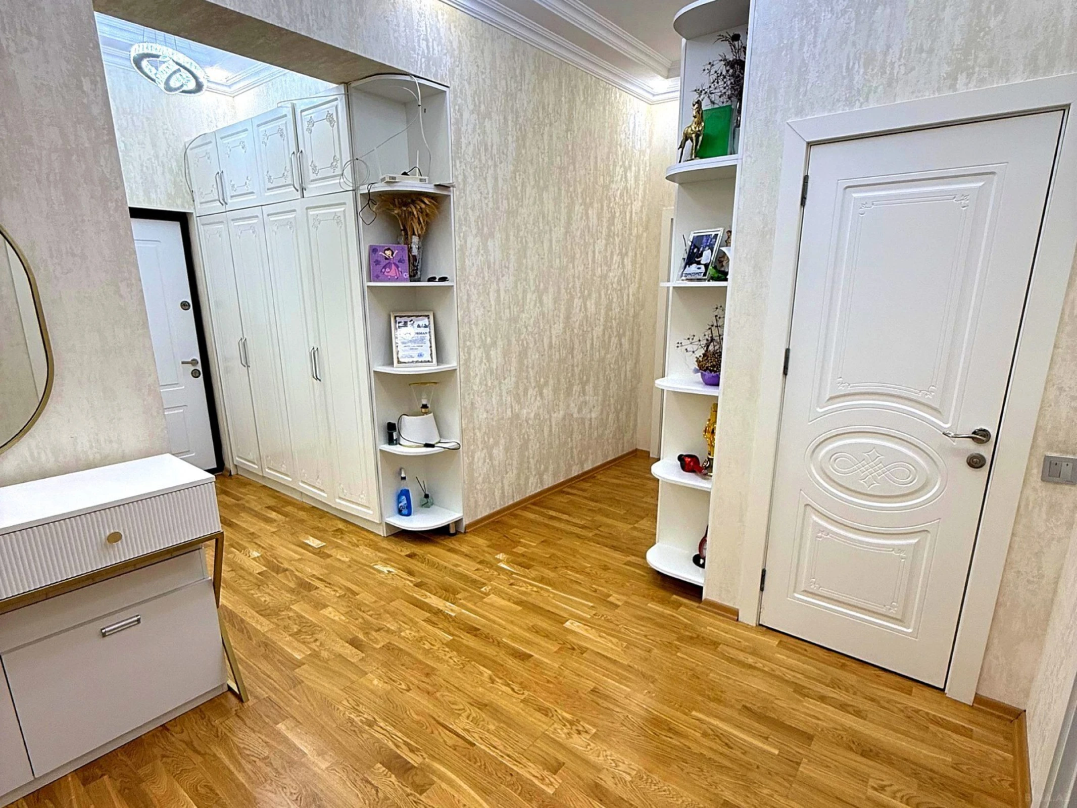 Satılır 3 otaqlı mənzil 110 m²