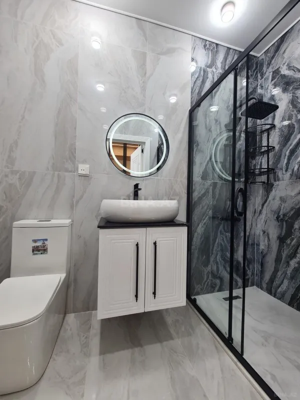 Satılır 3 otaqlı mənzil 135 m²