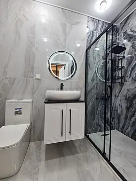 Satılır 3 otaqlı mənzil 135 m²