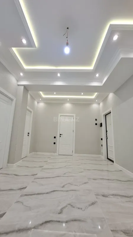 Satılır 2 otaqlı mənzil 75 m²