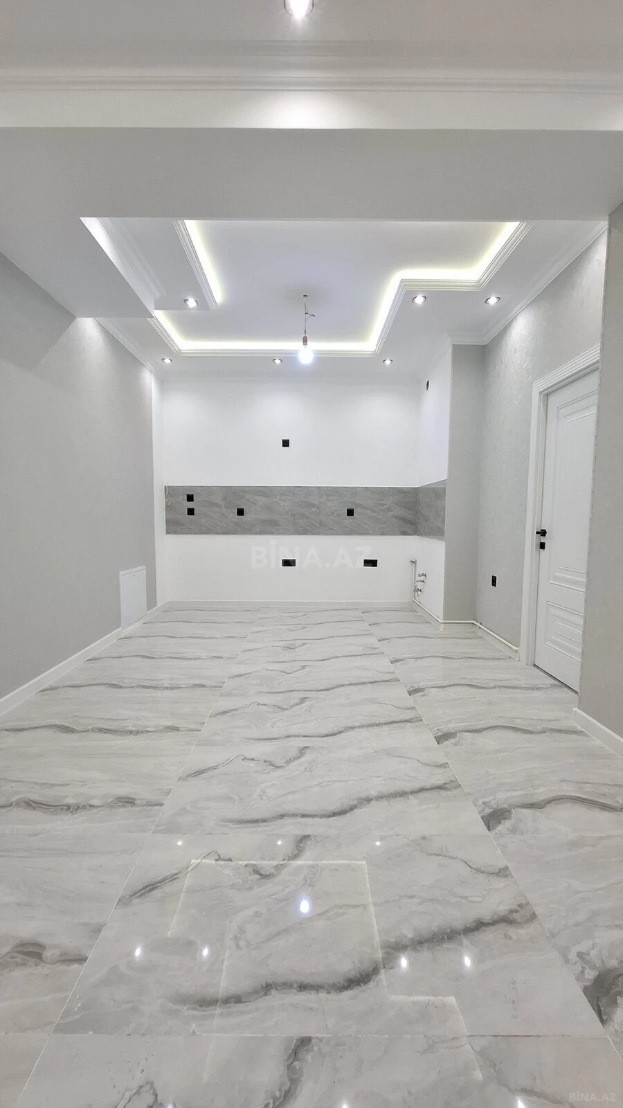 Satılır 2 otaqlı mənzil 75 m²