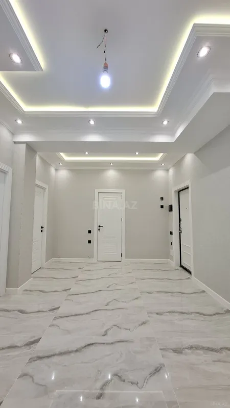 Satılır 2 otaqlı mənzil 75 m²