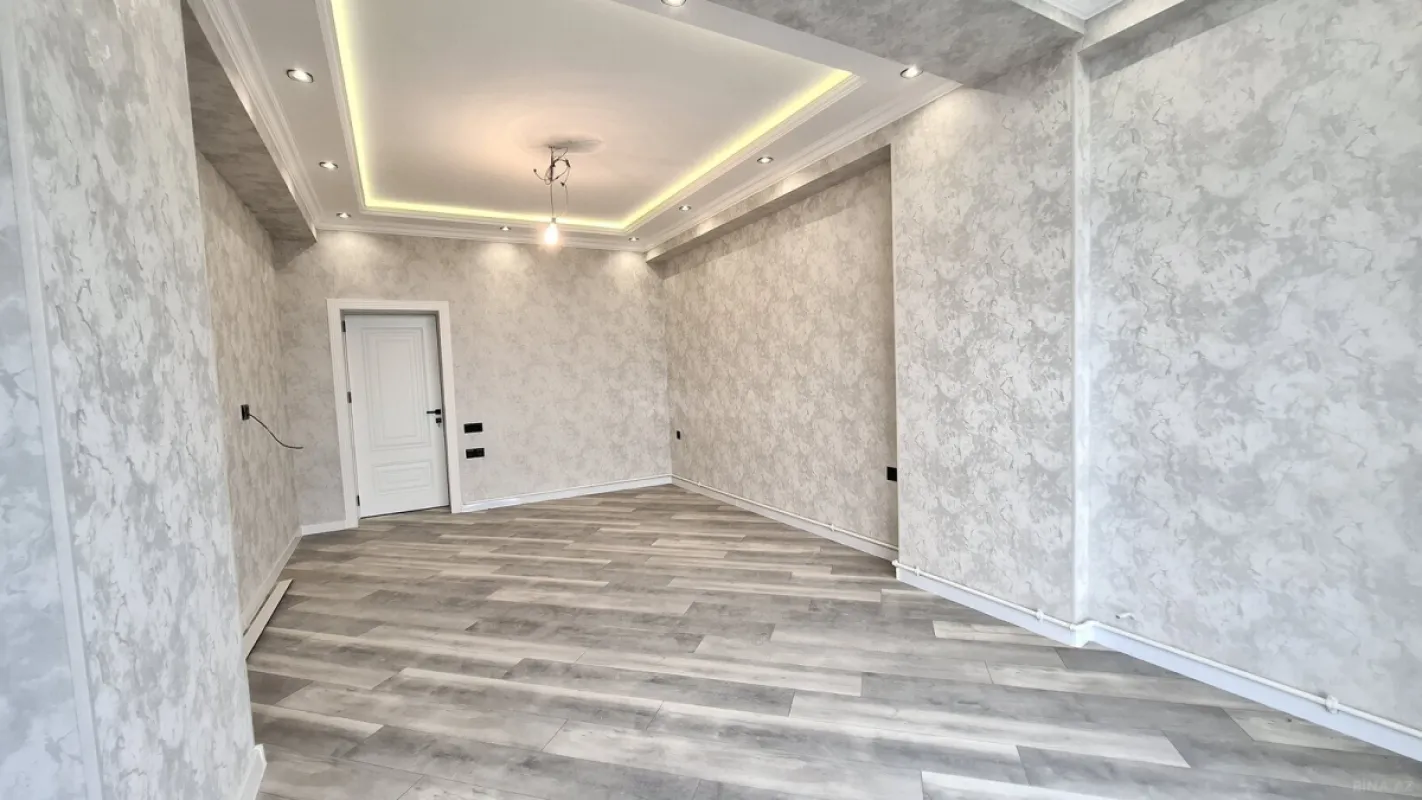 Satılır 2 otaqlı mənzil 75 m²