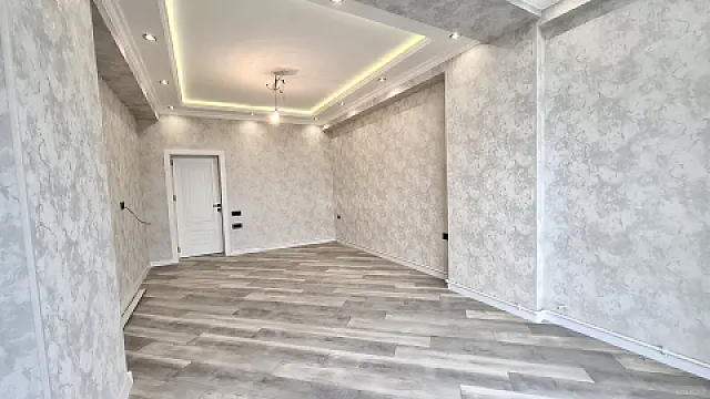 Satılır 2 otaqlı mənzil 75 m²