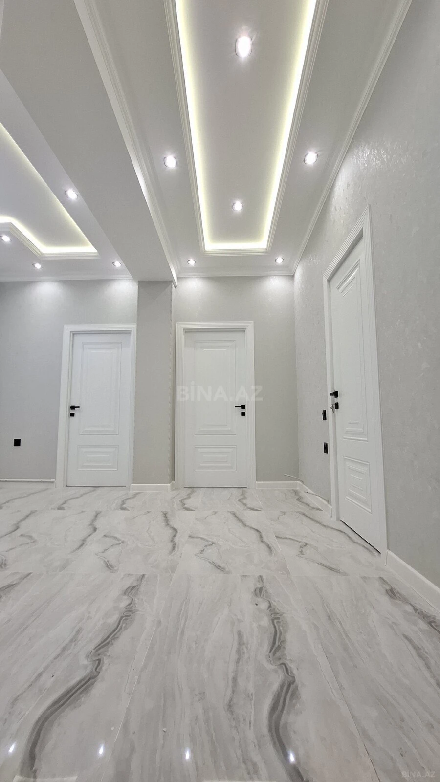 Satılır 2 otaqlı mənzil 75 m²