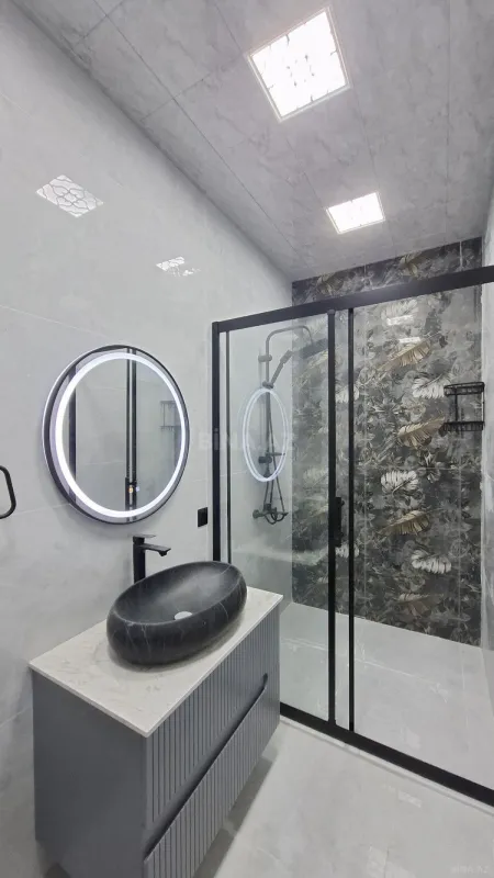 Satılır 2 otaqlı mənzil 75 m²