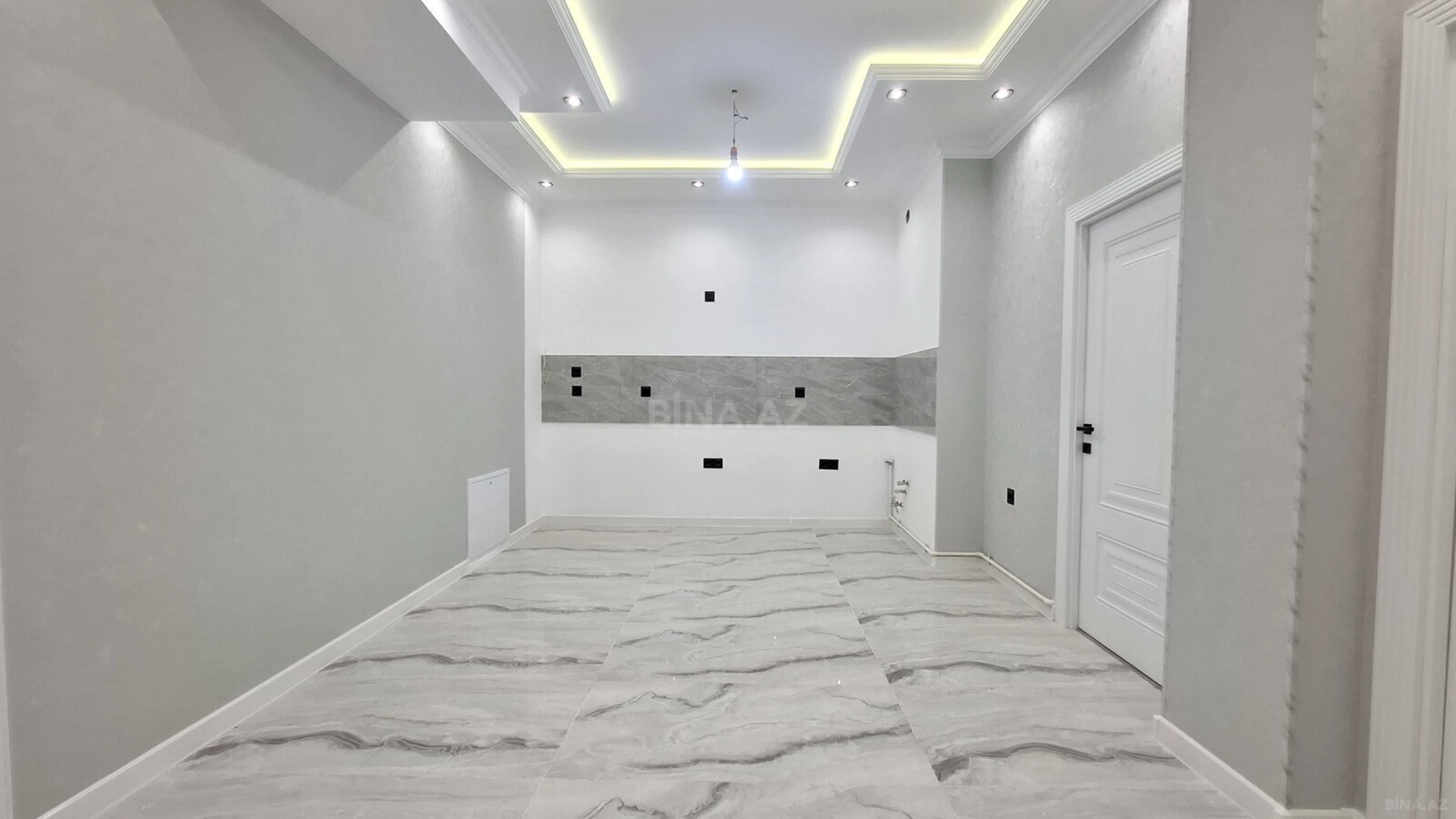 Satılır 2 otaqlı mənzil 75 m²
