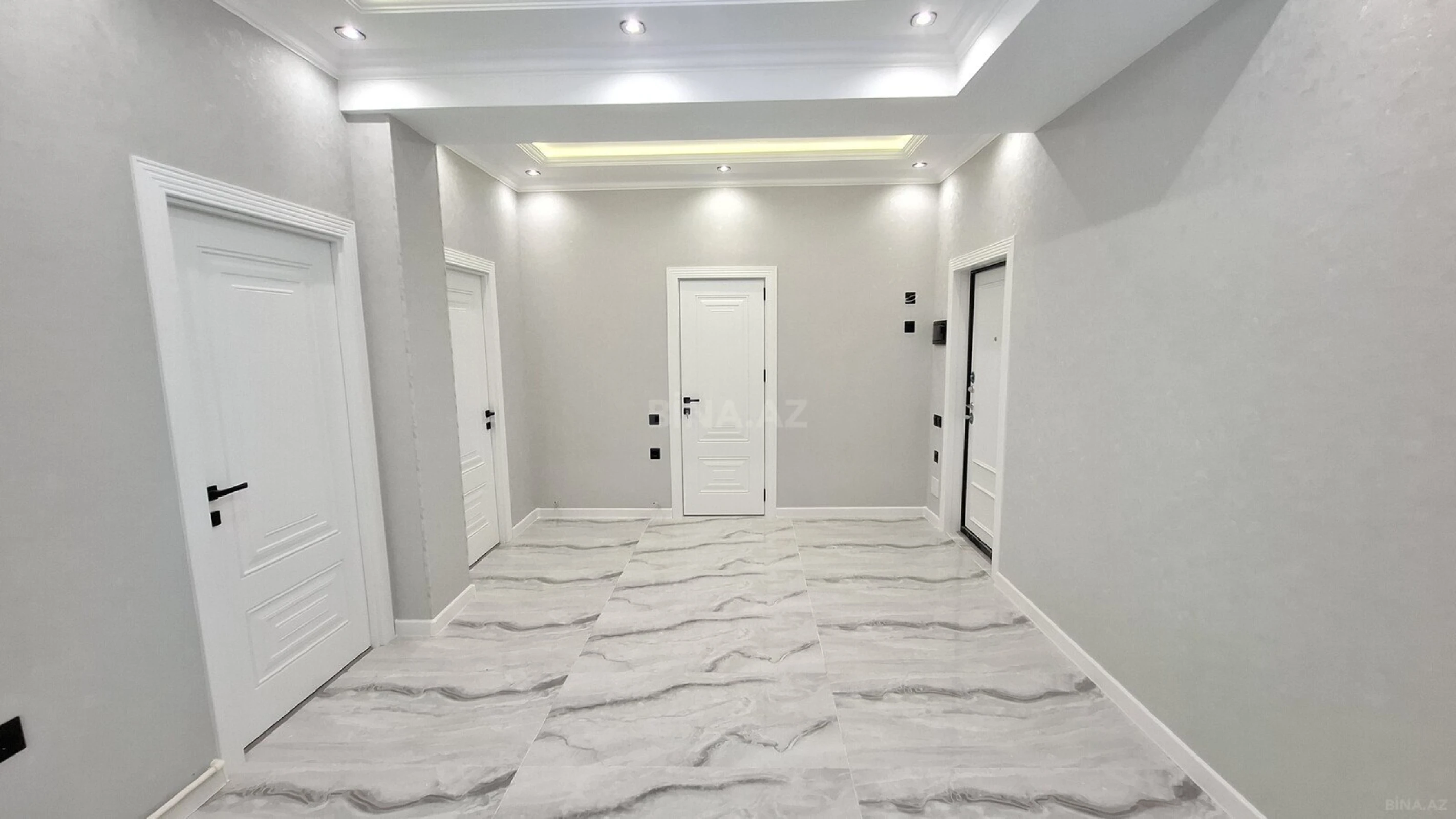 Satılır 2 otaqlı mənzil 75 m²