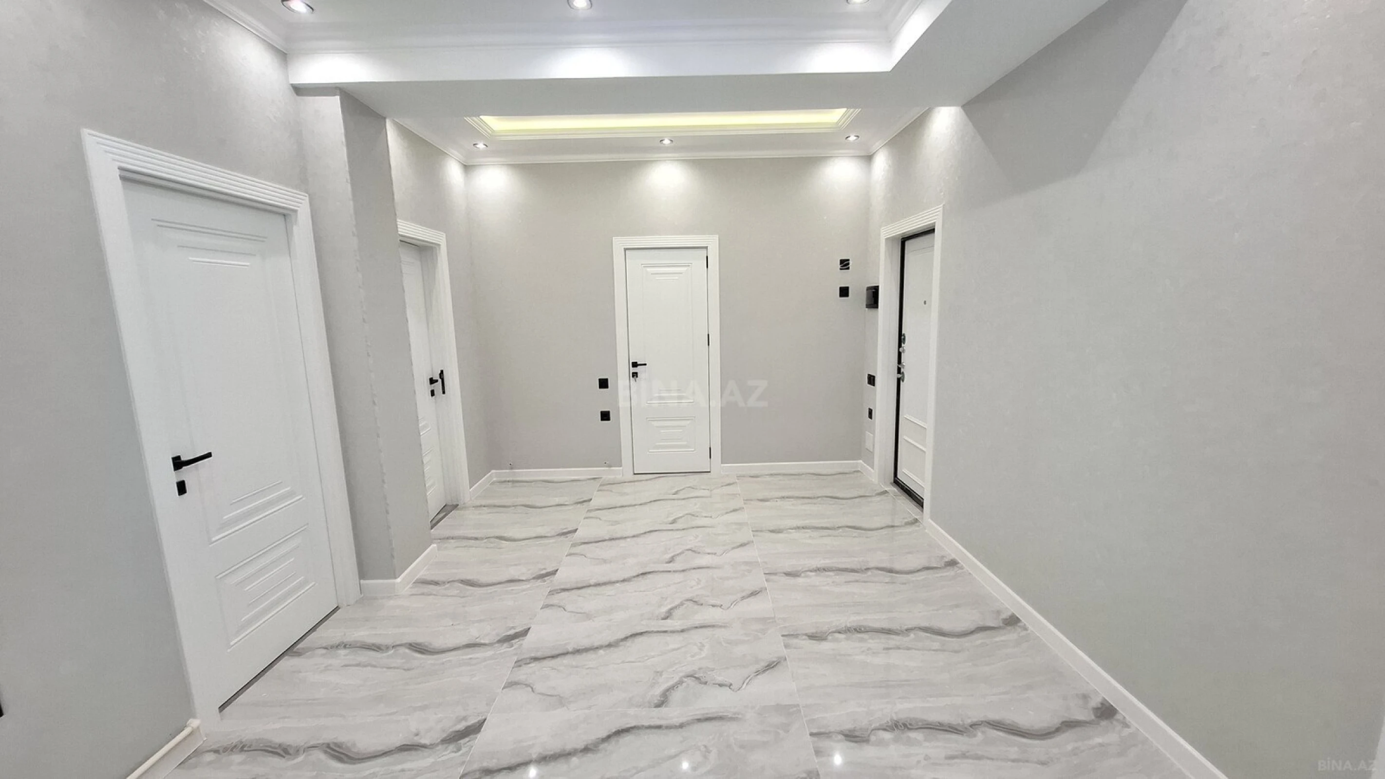 Satılır 2 otaqlı mənzil 75 m²