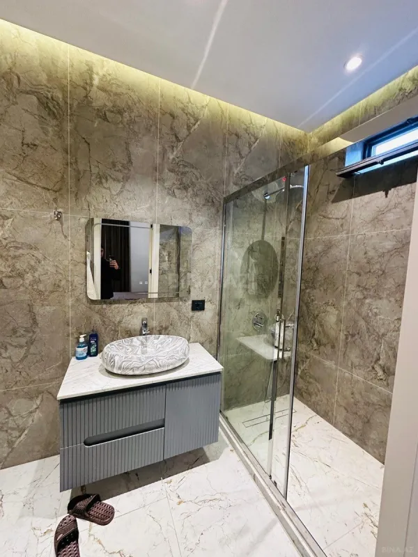 Kirayə verilir 4 otaqlı həyət evi 250 m²