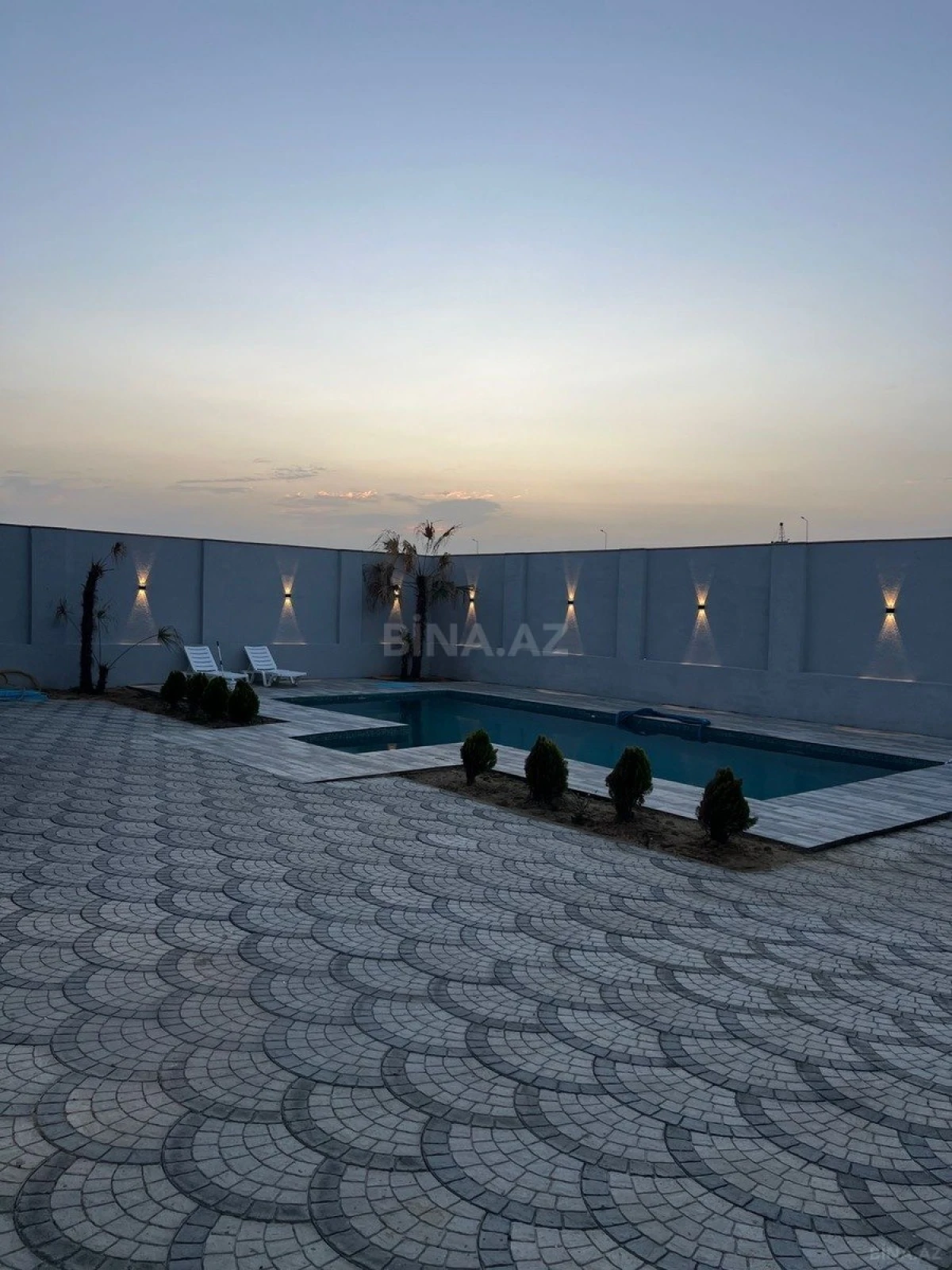 Kirayə verilir 5 otaqlı həyət evi 350 m²