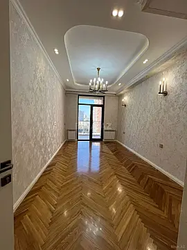 Satılır 2 otaqlı mənzil 67 m²