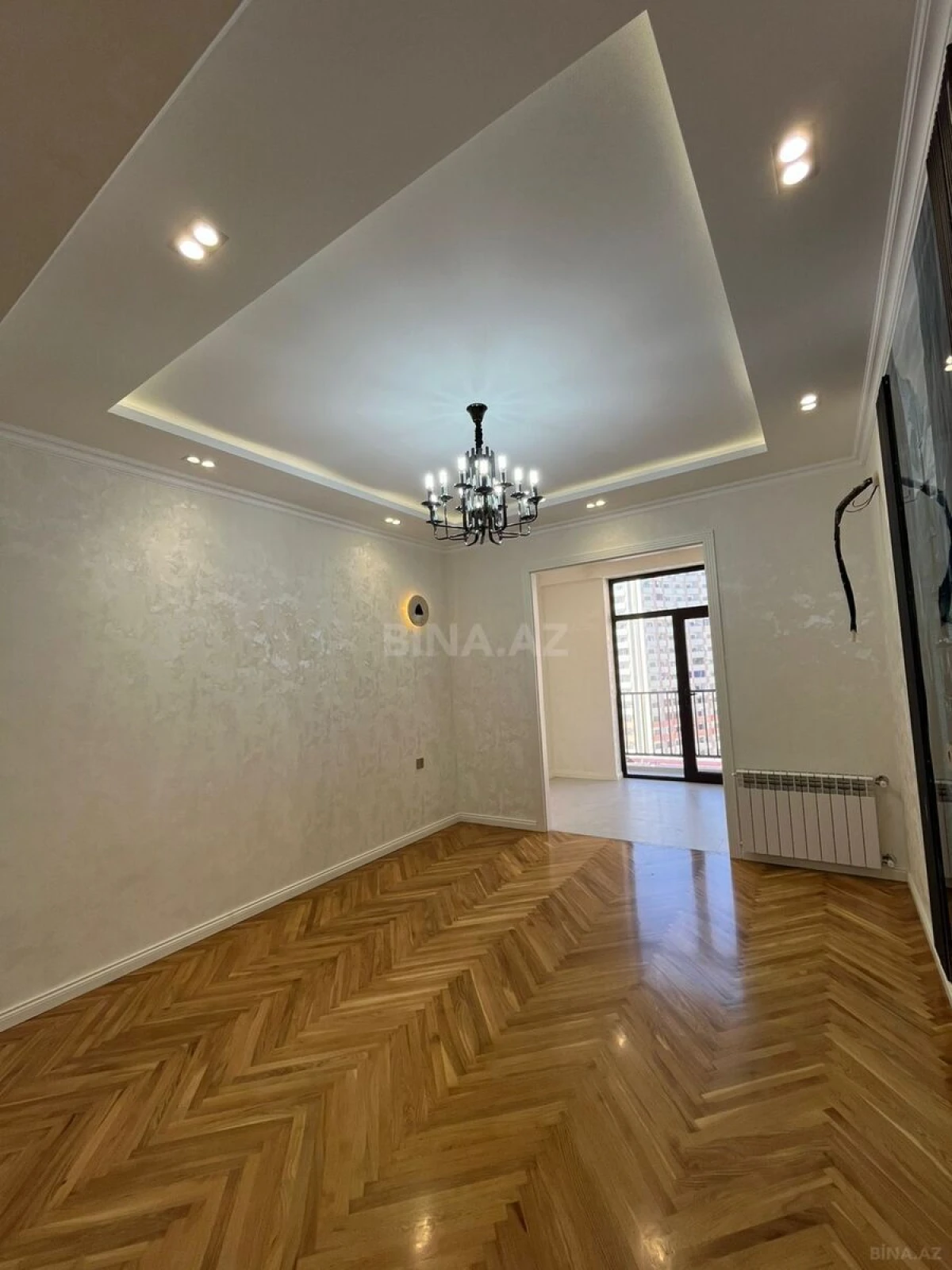 Satılır 2 otaqlı mənzil 67 m²