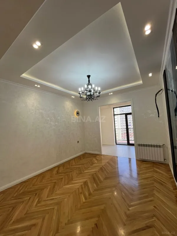 Satılır 2 otaqlı mənzil 67 m²