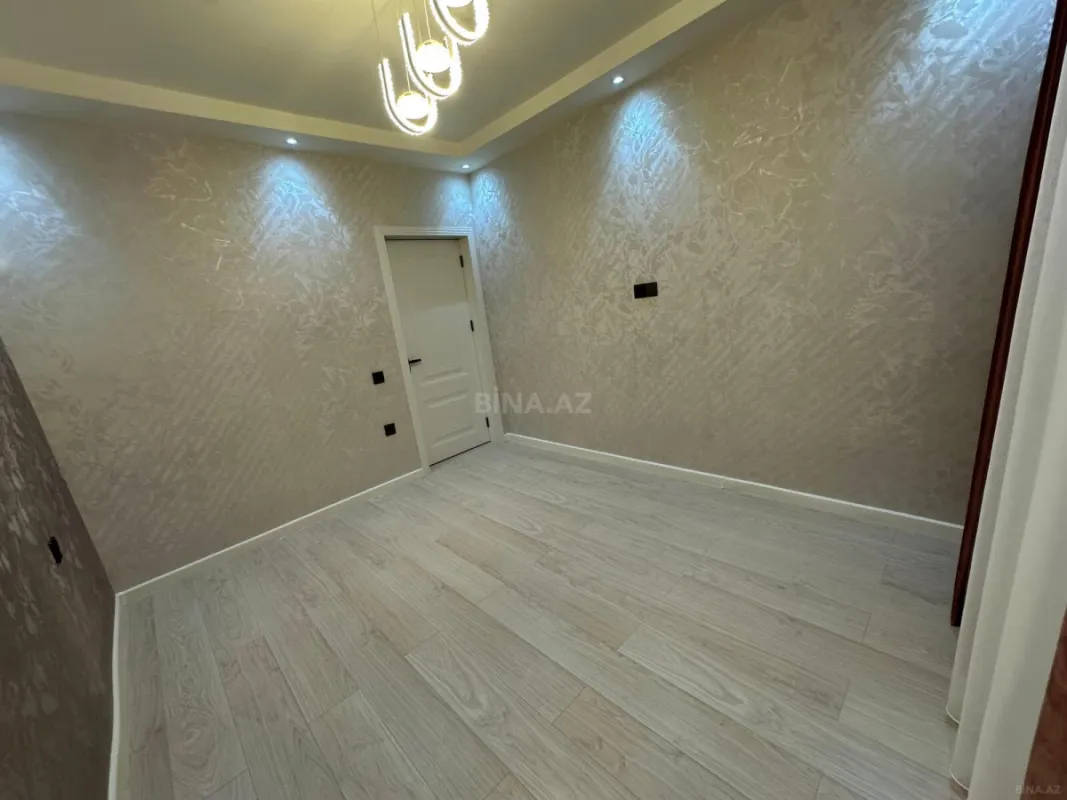 Satılır 2 otaqlı mənzil 65 m²