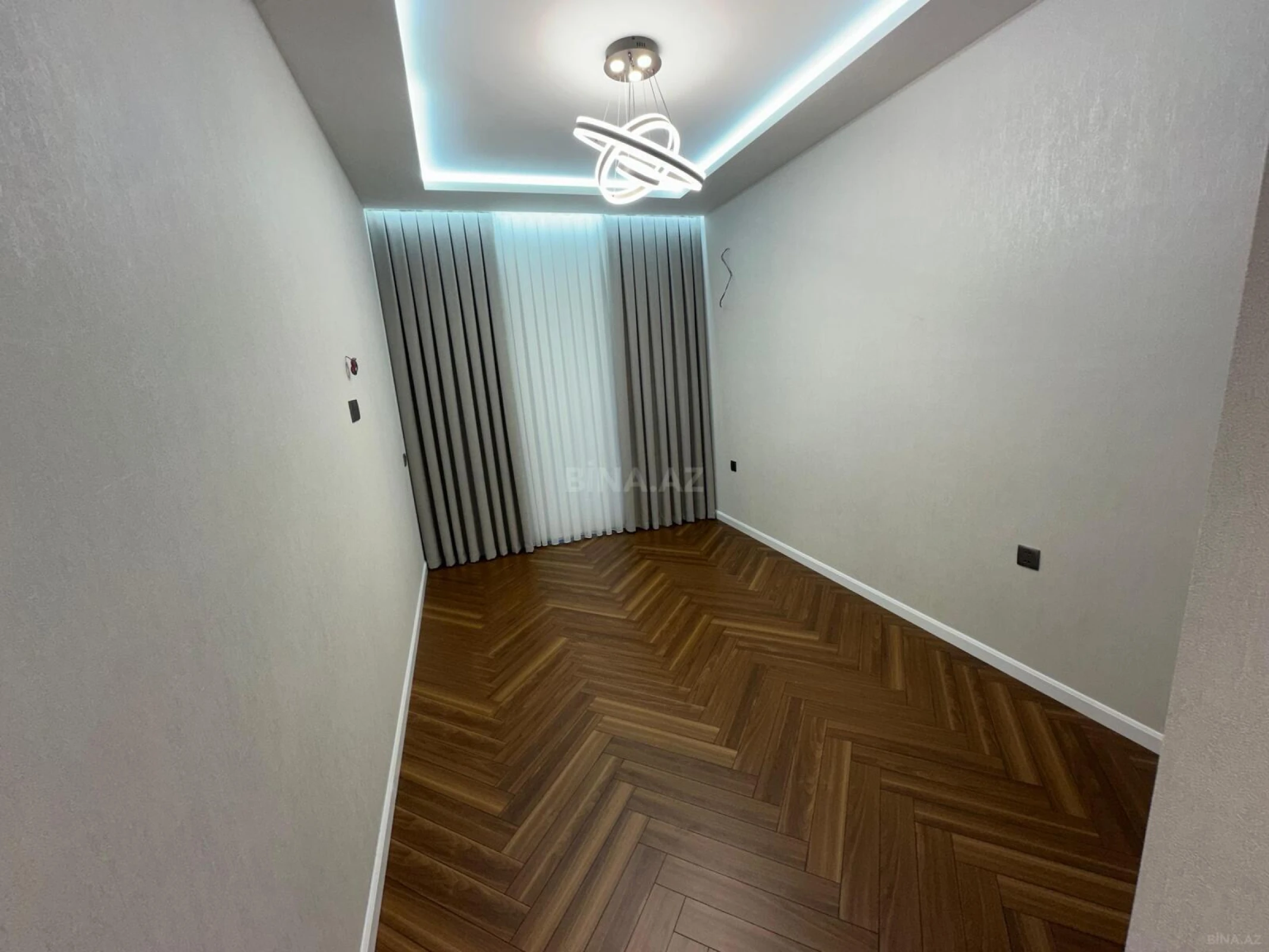 Satılır 3 otaqlı mənzil 100 m²