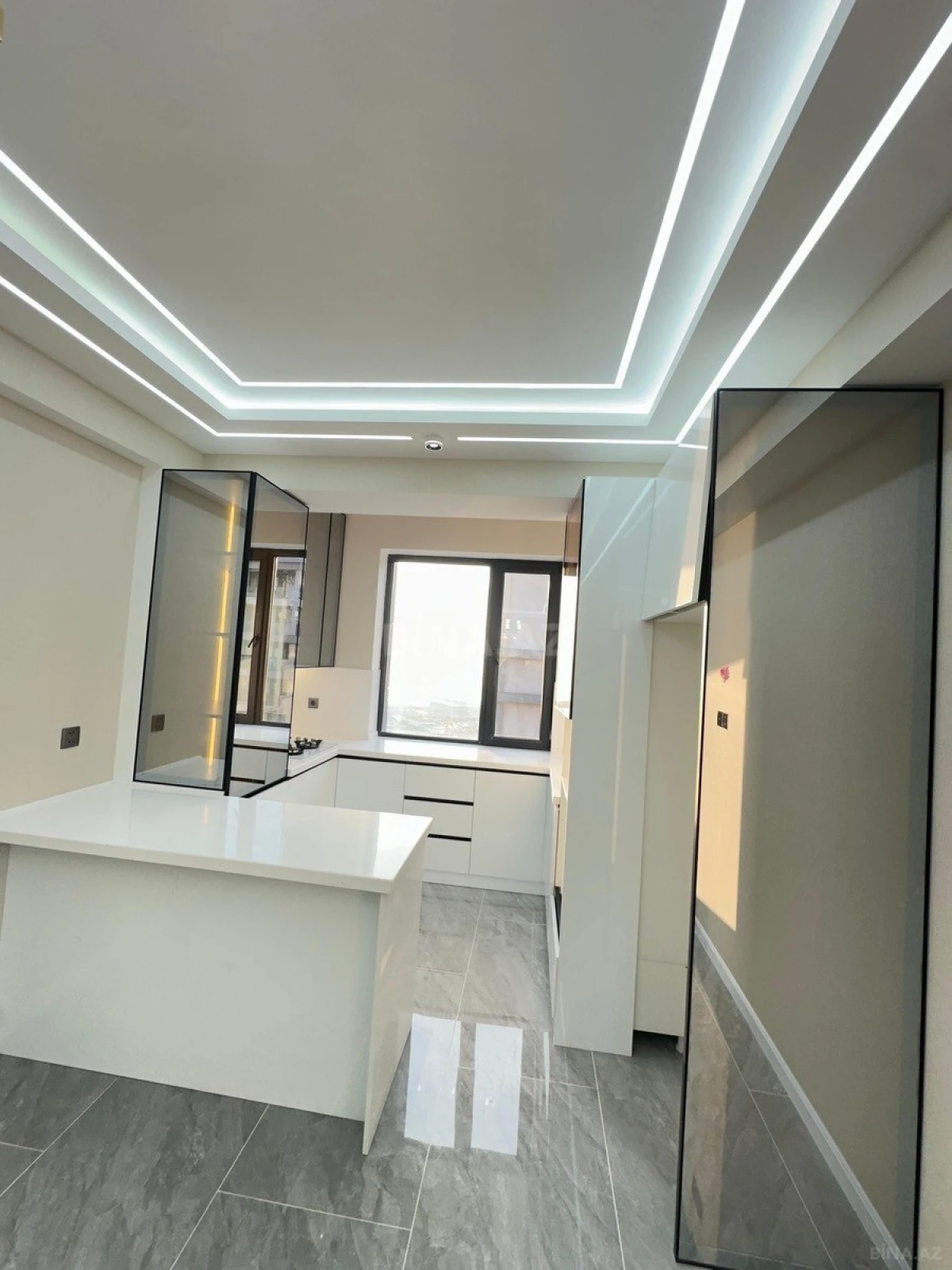 Satılır 3 otaqlı mənzil 100 m²