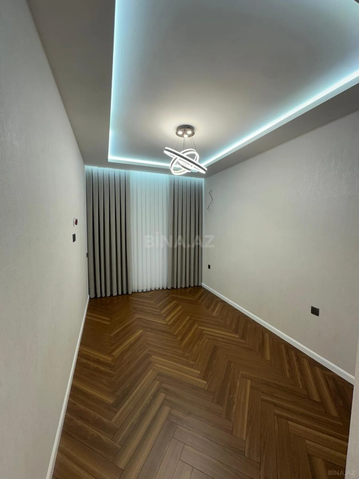 Satılır 3 otaqlı mənzil 100 m²