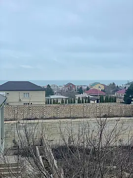 Satılır 5 otaqlı həyət evi 200 m²