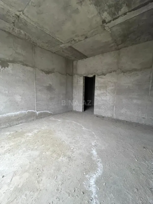 Satılır 5 otaqlı həyət evi 200 m²