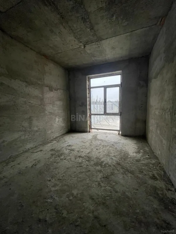 Satılır 5 otaqlı həyət evi 200 m²