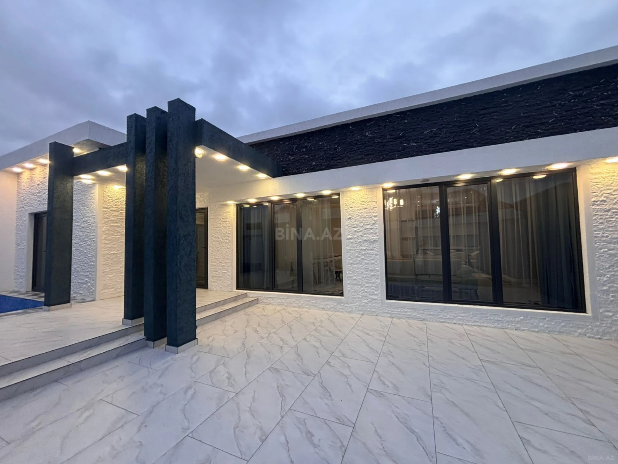 Satılır 4 otaqlı həyət evi 150 m²