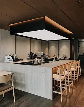 Satılır obyekt 440 m²