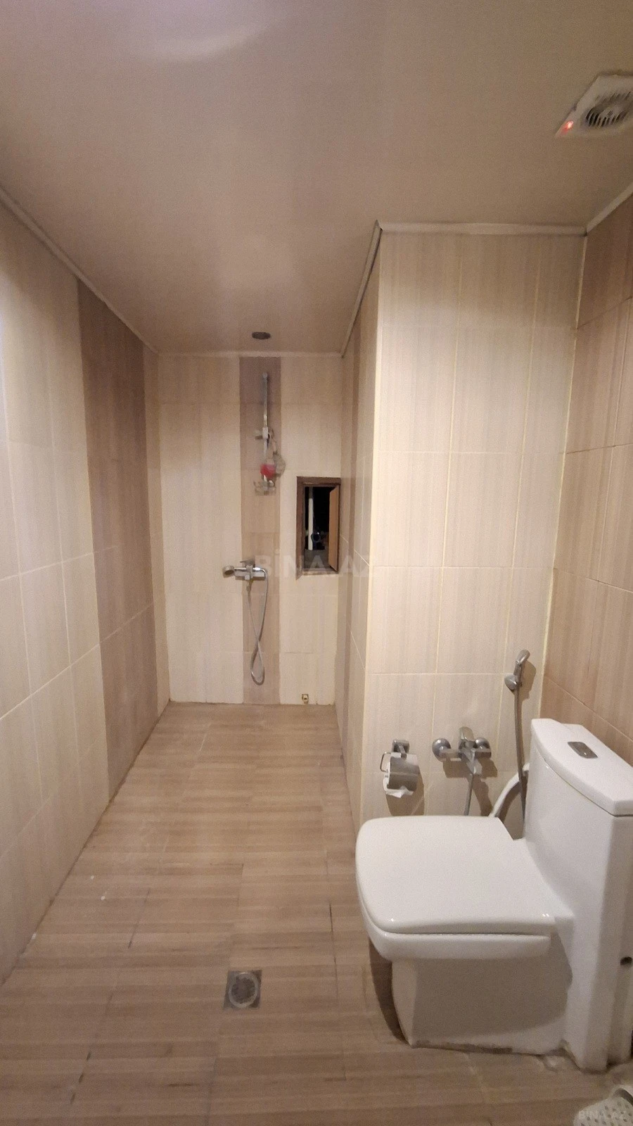 Satılır 2 otaqlı mənzil 70 m²