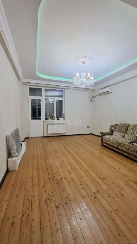 Satılır 2 otaqlı mənzil 70 m²