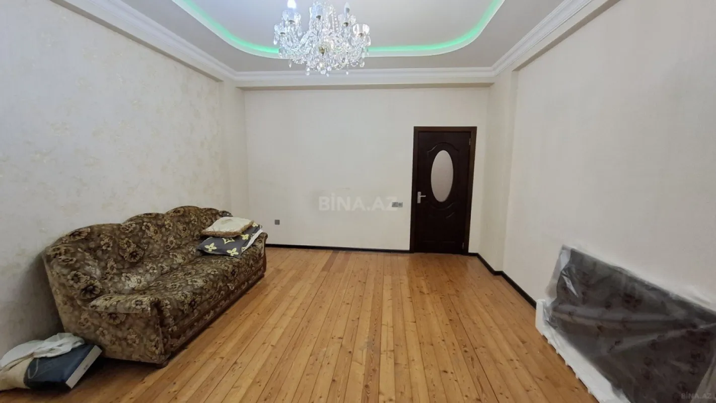 Satılır 2 otaqlı mənzil 70 m²
