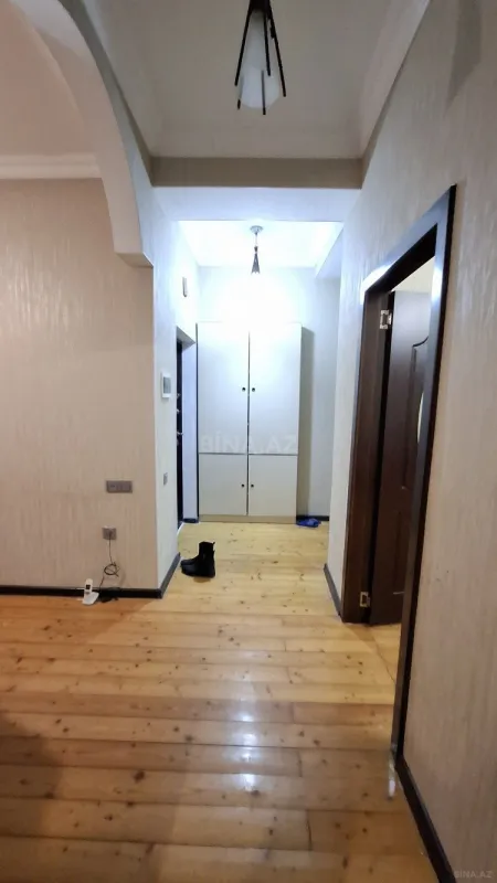 Satılır 2 otaqlı mənzil 70 m²