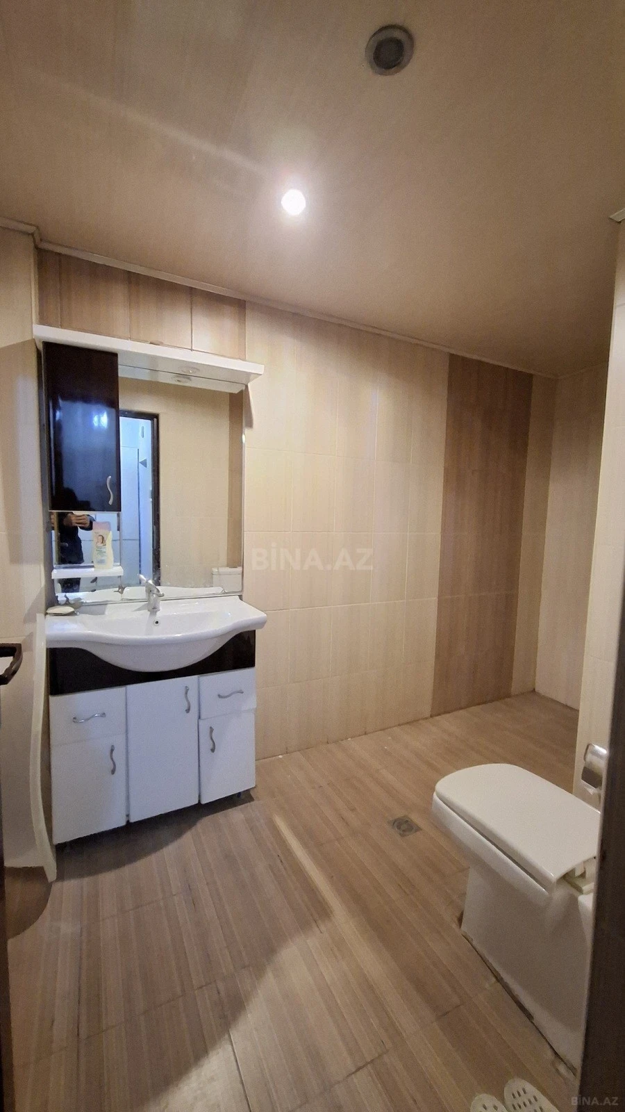 Satılır 2 otaqlı mənzil 70 m²
