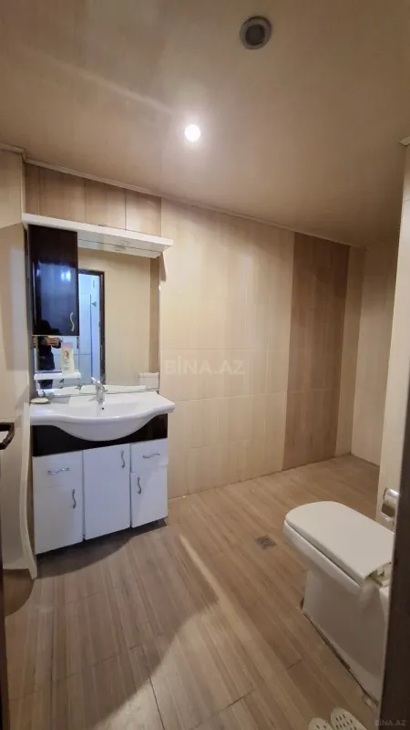 Satılır 2 otaqlı mənzil 70 m²