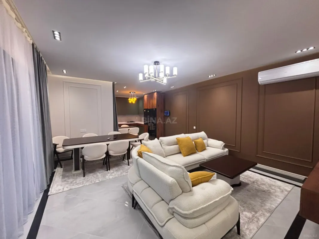 Satılır 4 otaqlı həyət evi 165 m²