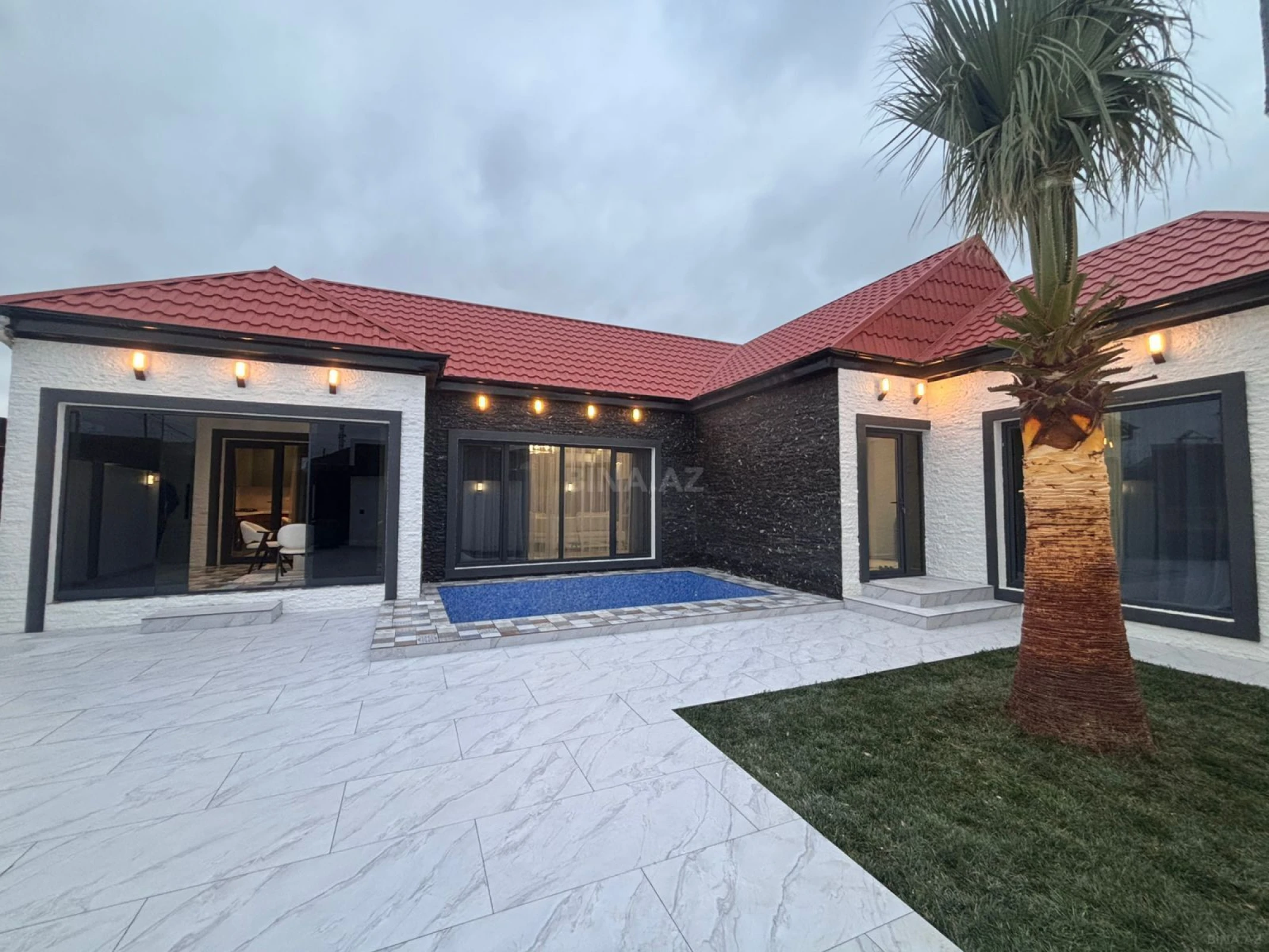 Satılır 4 otaqlı həyət evi 165 m²