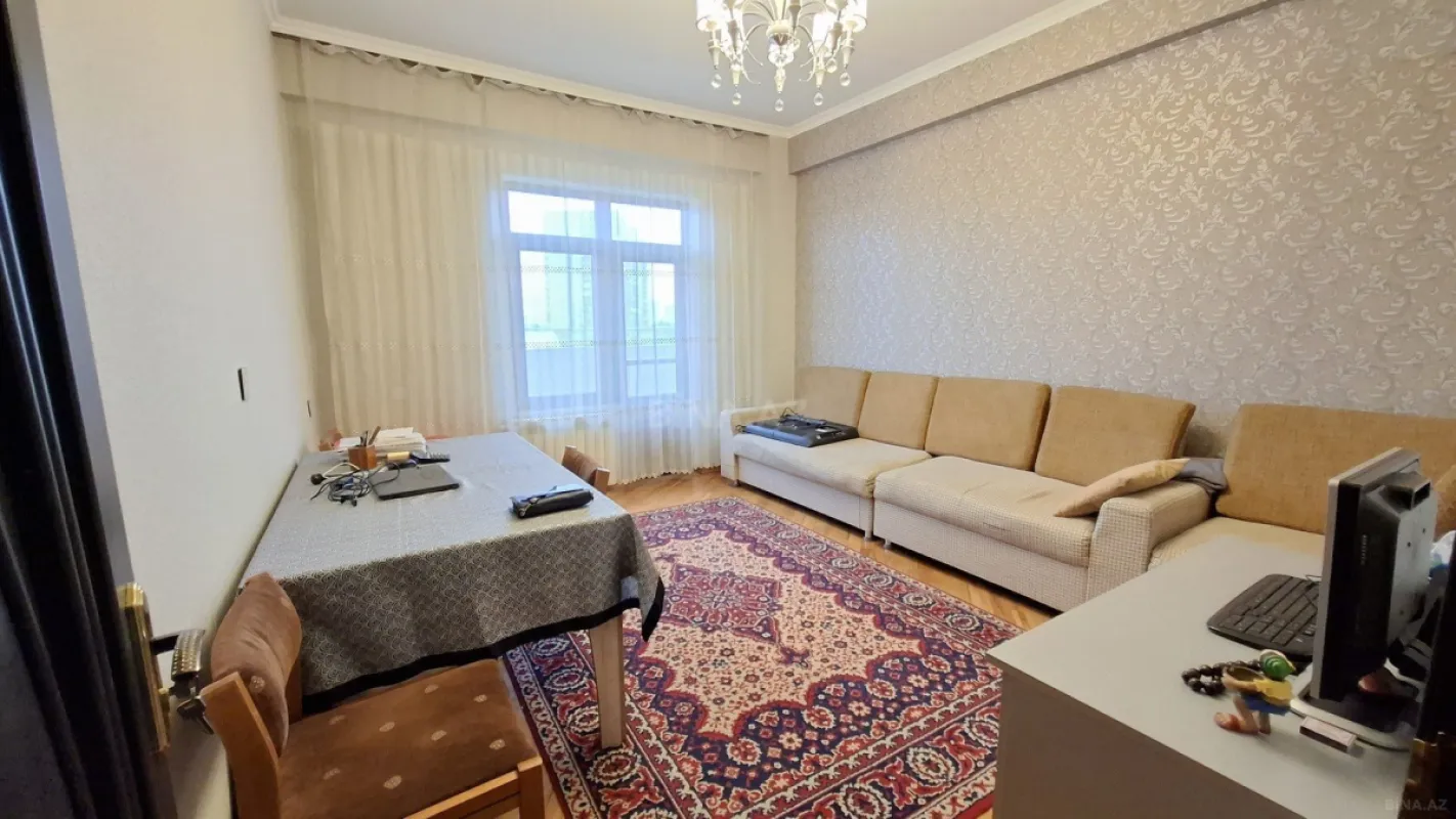 Satılır 2 otaqlı mənzil 65 m²