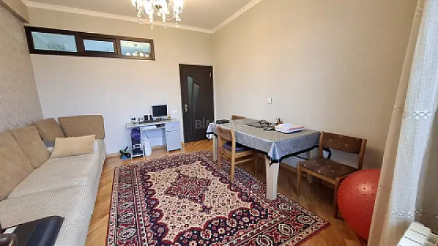 Satılır 2 otaqlı mənzil 65 m²