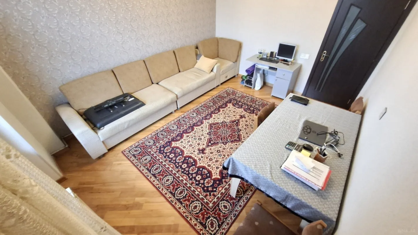 Satılır 2 otaqlı mənzil 65 m²