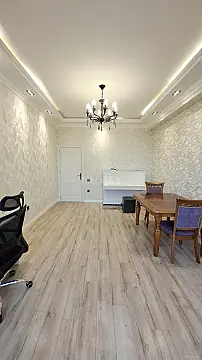Satılır 2 otaqlı mənzil 67 m²