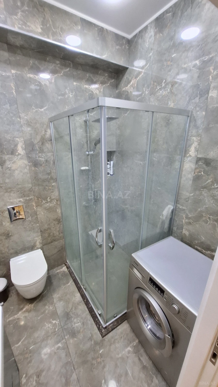Satılır 2 otaqlı mənzil 67 m²