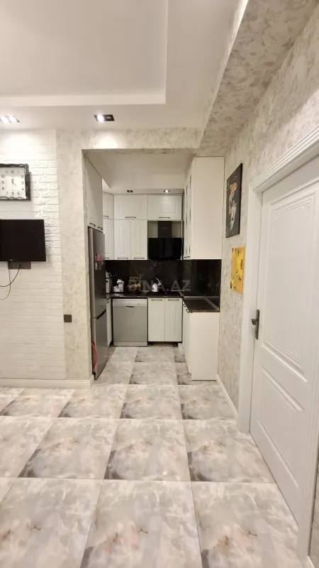 Satılır 2 otaqlı mənzil 67 m²