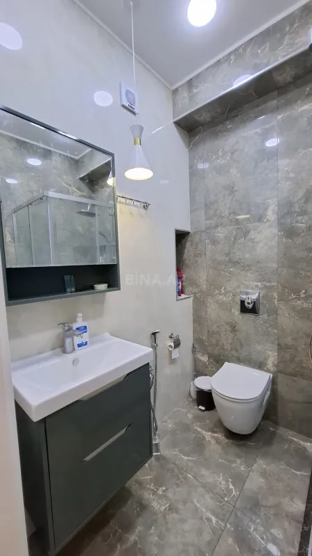 Satılır 2 otaqlı mənzil 67 m²